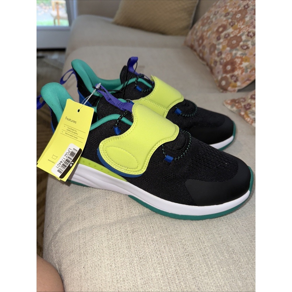 Kids Size 6 Fallon Performance Sneakers All In Motion Black/Green